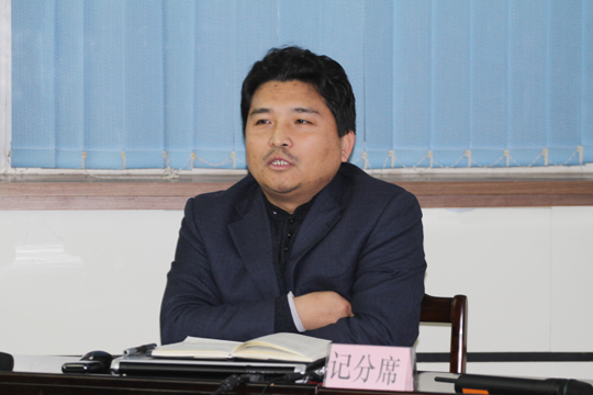 星空体育(StarSky Sports)官方网站总工程师王庆伟在会上与大家亲切交流